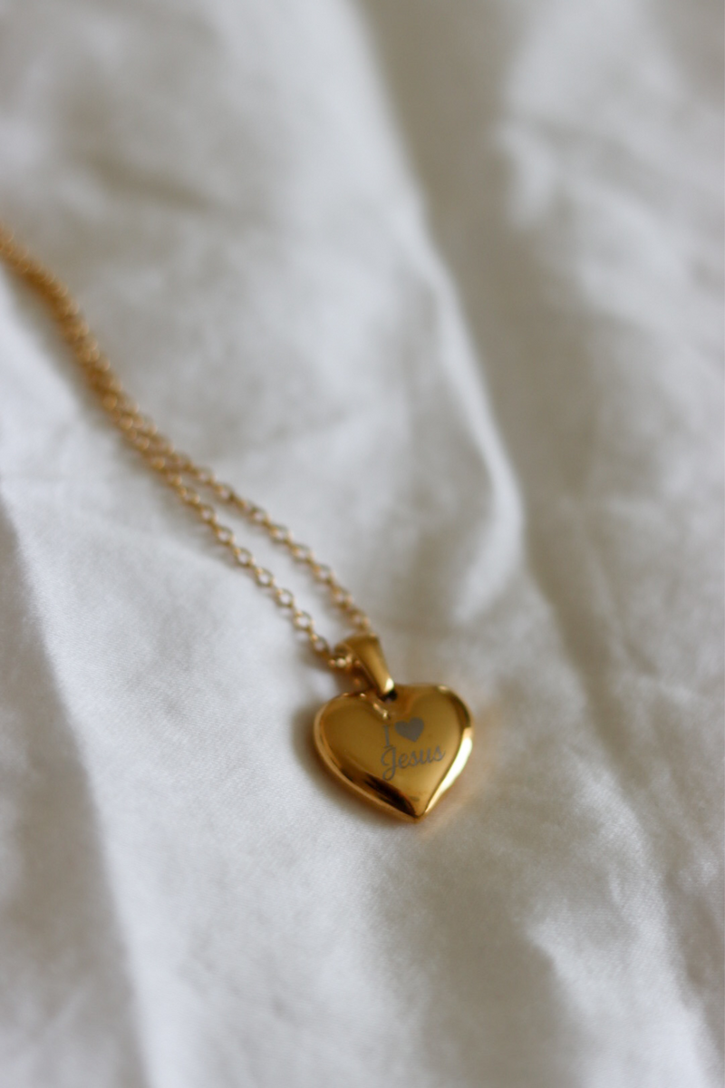 I LOVE JESUS NECKLACE