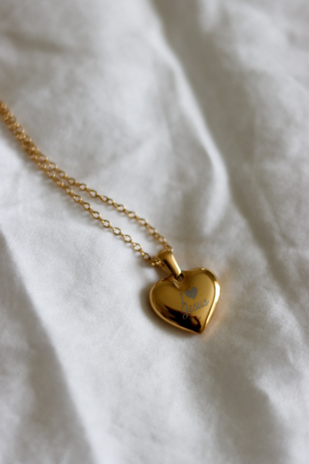 I LOVE JESUS NECKLACE
