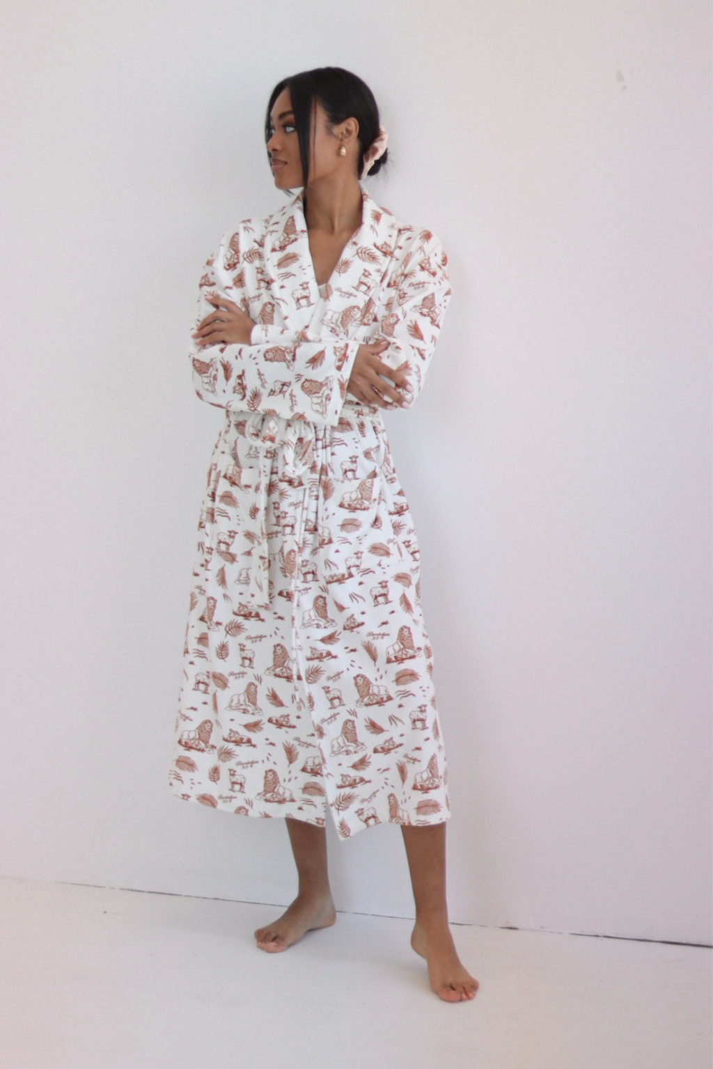 THE L&L ROBE
