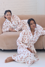 THE L&L ROBE